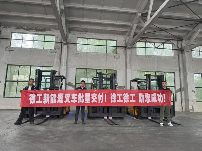 品質與服務共拓市場新局！徐工孔雀叉車賦能冶金行業